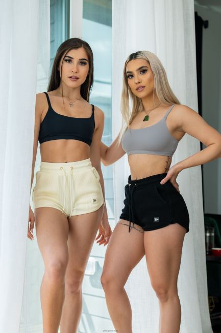 YoungLA kvinner w113 fersken shorts klær H4N2T1101 elfenbein