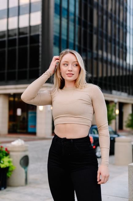 YoungLA kvinner w402 ribbet langermet klær H4N2T1064 lett taupe